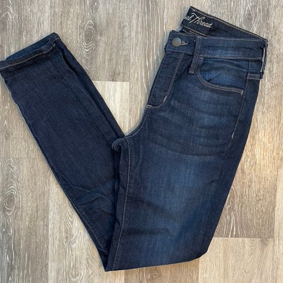 Women's High-Rise Skinny Jeans - Universal Thread- Dark Wash- sz. 25 - Picture 3 of 7